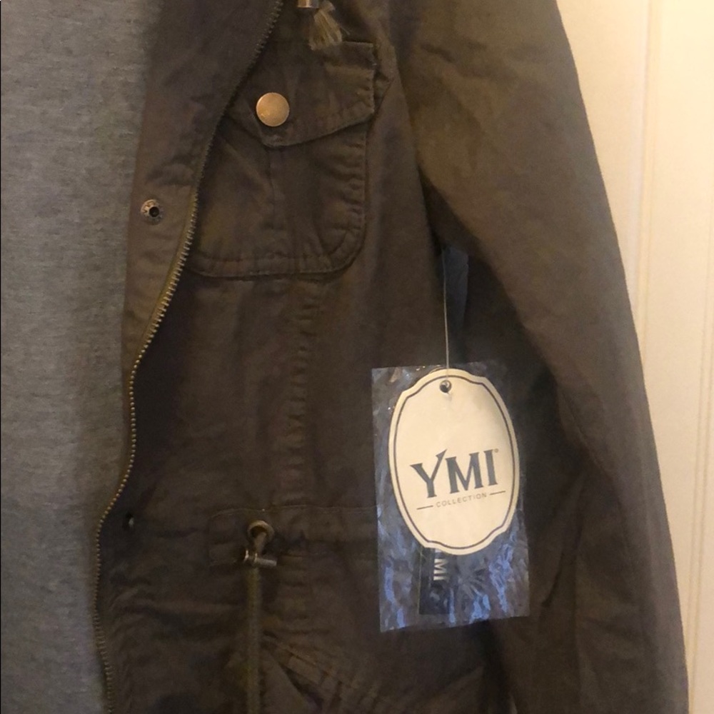 YMI COLLECTION Anorak Hooded Zip Up Jacket Green Size Small NWT!! - Picture 3 of 6
